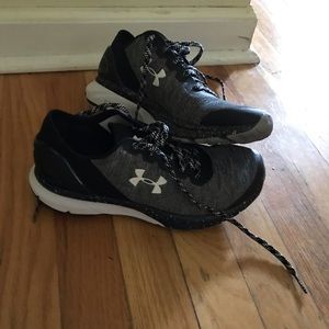 Under Armour women’s sneaker